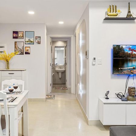 Cozy 2 Bedrooms Condo In T1 Masteri Thao Dien, Fully Furnished With Full Amenities โฮจิมินห์ซิตี้ ภายนอก รูปภาพ